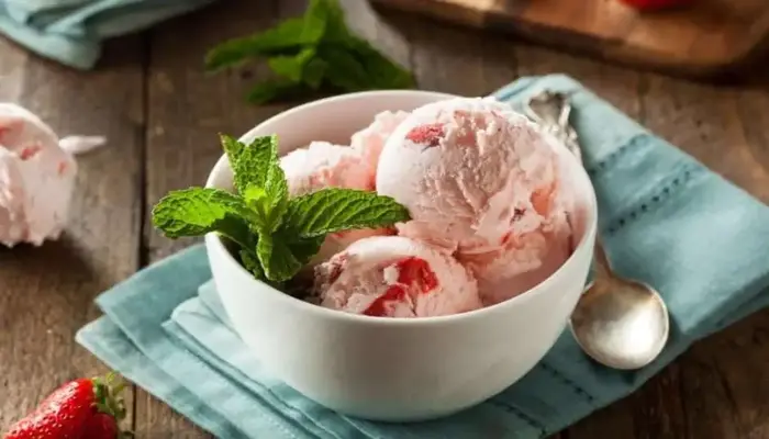 sorvete de morango light com 3 ingredientes