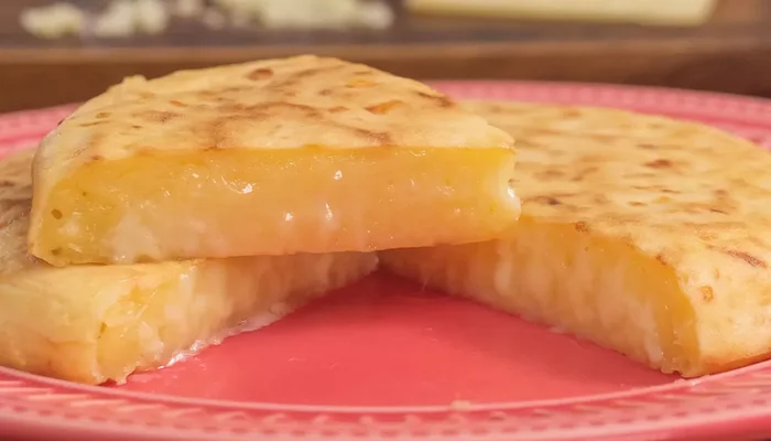 pao de queijo de tapioca na frigideira