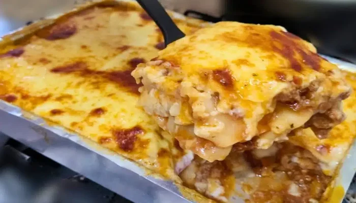 lasanha cremosa feita de um jeito prático, rápido e cheio de sabor